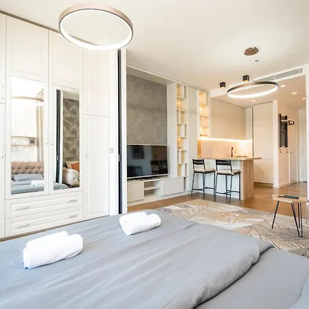 West Kula 14 Daire *